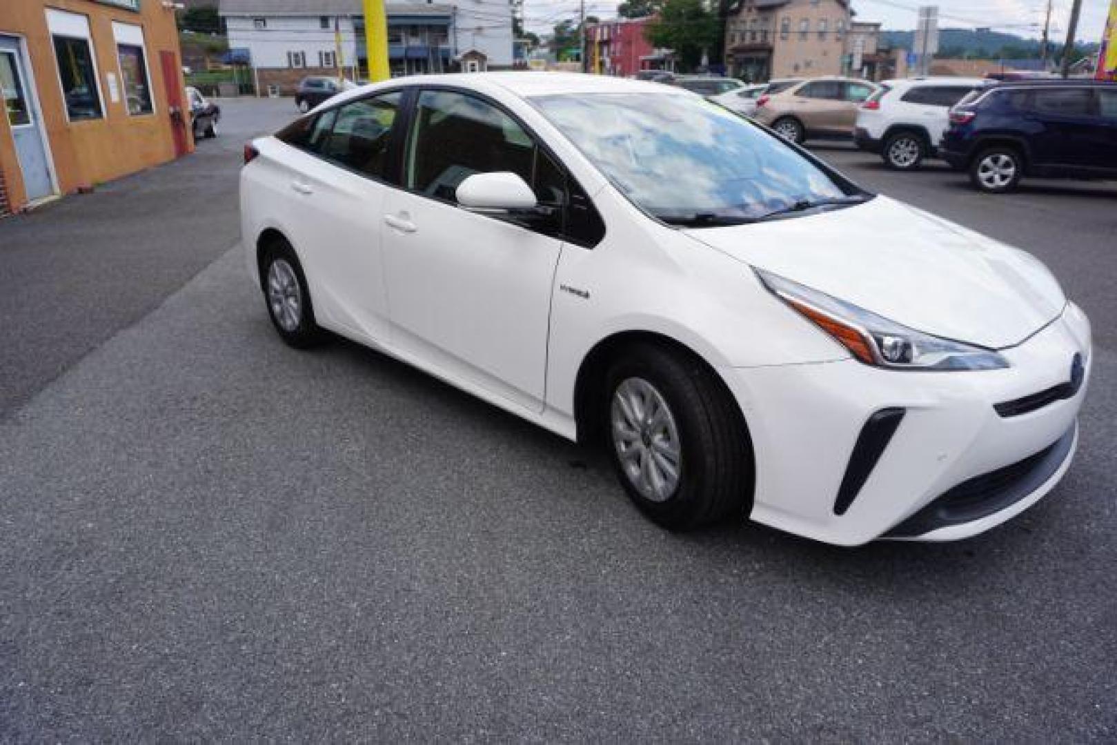 2020 Super White /Black Toyota Prius LE (JTDKARFU8L3) with an 1.8L I-4 DOHC engine, located at 312 Centre Ave, Schuylkill Haven, PA, 17972, (570) 593-5278, 40.638130, -76.177383 - Photo#6