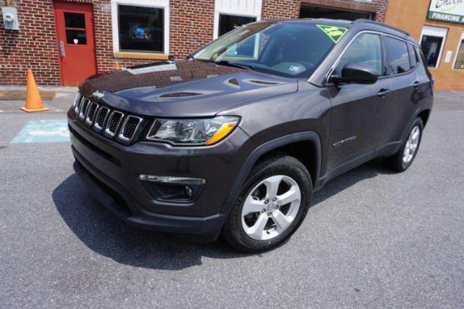 2018 Granite Crystal Metallic Clearcoat /Ski Gray/Black Jeep Compass Latitude 4x4 (3C4NJDBB4JT) , located at 312 Centre Ave, Schuylkill Haven, PA, 17972, (570) 593-5278, 40.638130, -76.177383 - Photo#24
