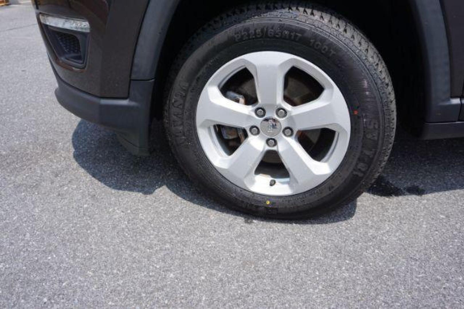 2018 Granite Crystal Metallic Clearcoat /Ski Gray/Black Jeep Compass Latitude 4x4 (3C4NJDBB4JT) , located at 312 Centre Ave, Schuylkill Haven, PA, 17972, (570) 593-5278, 40.638130, -76.177383 - Photo#26