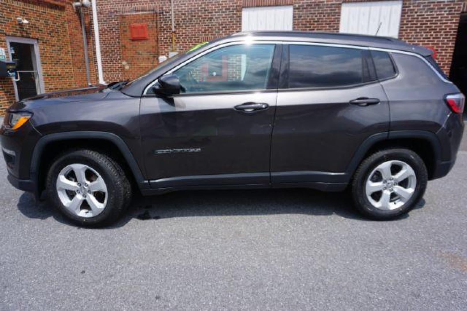 2018 Granite Crystal Metallic Clearcoat /Ski Gray/Black Jeep Compass Latitude 4x4 (3C4NJDBB4JT) , located at 312 Centre Ave, Schuylkill Haven, PA, 17972, (570) 593-5278, 40.638130, -76.177383 - Photo#27