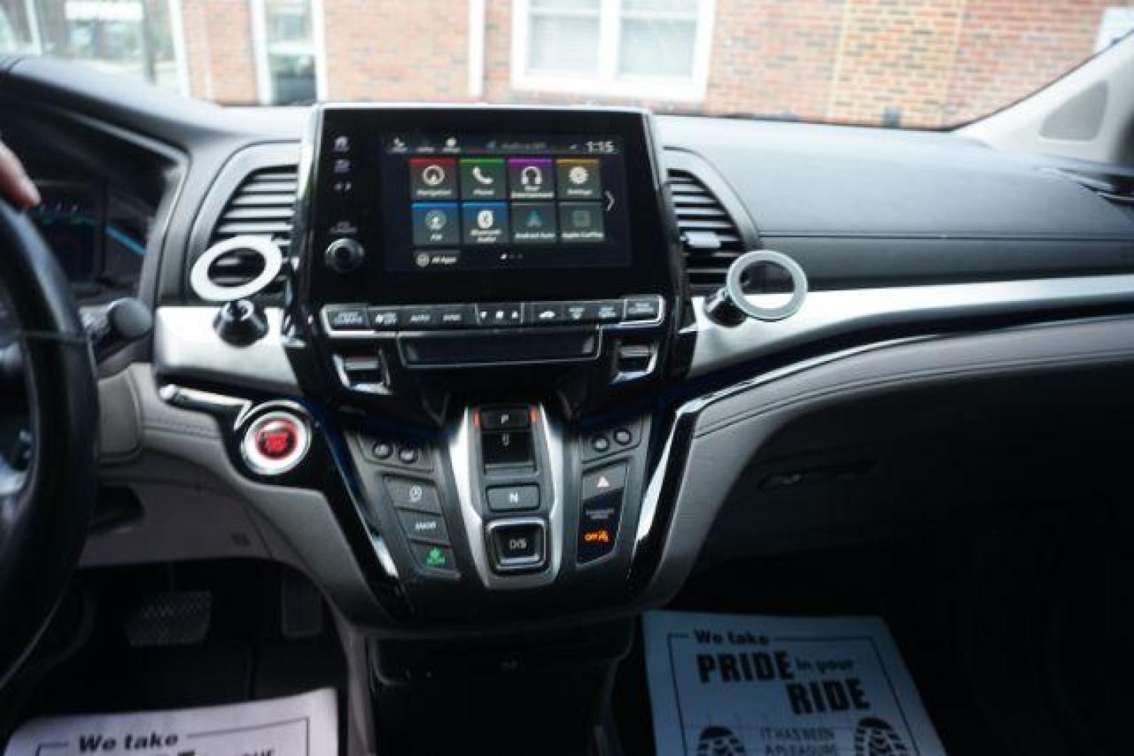 2018 Pacific Pewter Metallic /Gray Honda Odyssey Elite (5FNRL6H94JB) with an 3.5L V-6 gasoline direct injection engine, located at 312 Centre Ave, Schuylkill Haven, PA, 17972, (570) 593-5278, 40.638130, -76.177383 - Photo#16