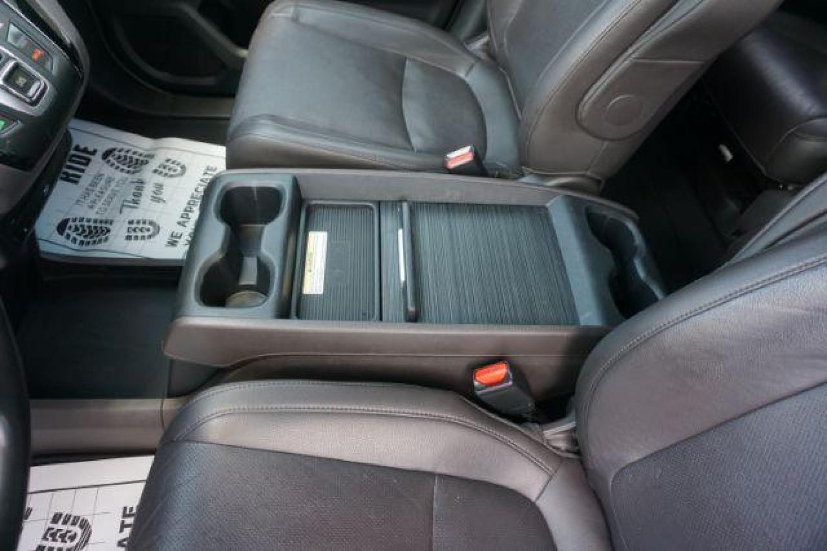 2018 Pacific Pewter Metallic /Gray Honda Odyssey Elite (5FNRL6H94JB) with an 3.5L V-6 gasoline direct injection engine, located at 312 Centre Ave, Schuylkill Haven, PA, 17972, (570) 593-5278, 40.638130, -76.177383 - Photo#18