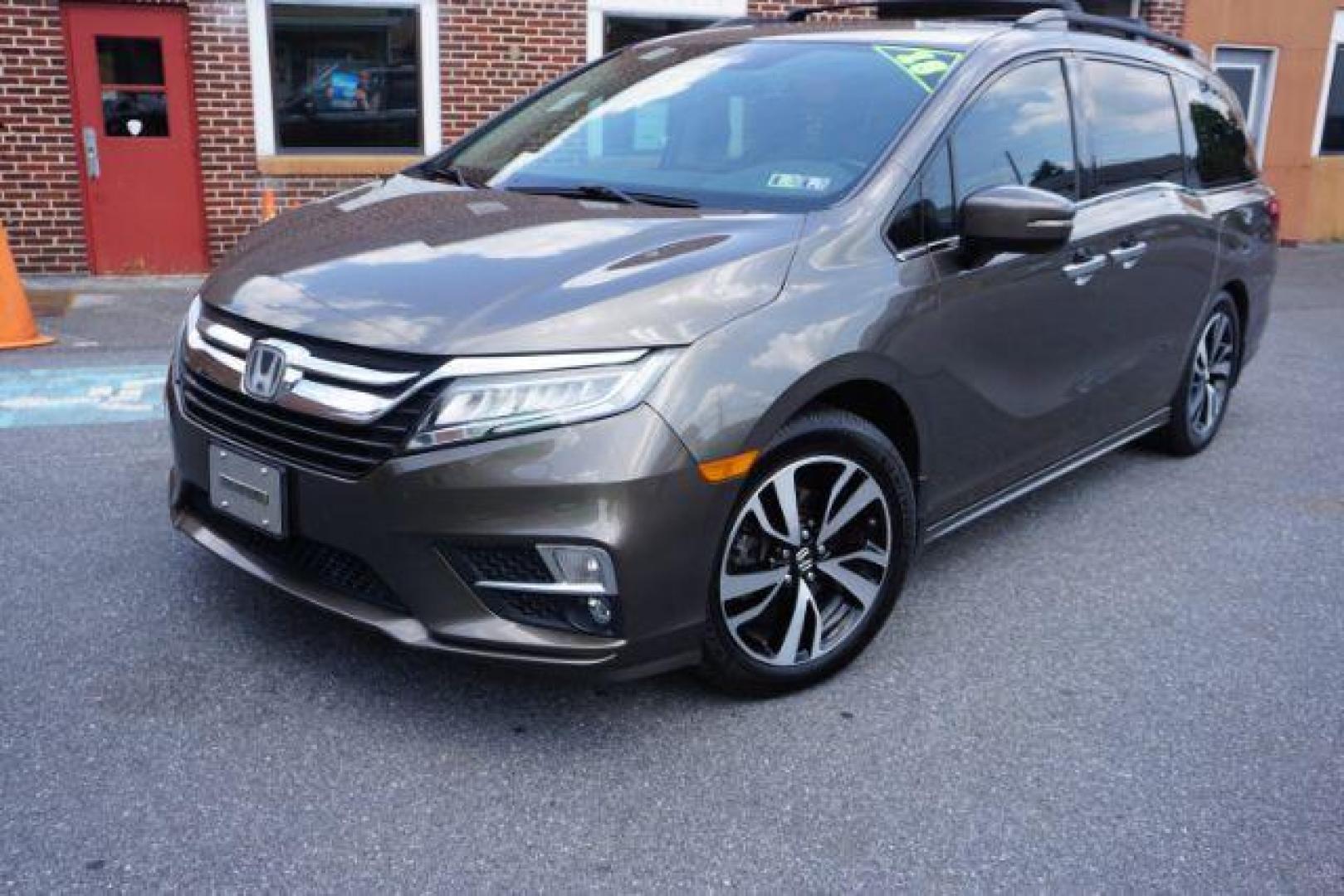 2018 Pacific Pewter Metallic /Gray Honda Odyssey Elite (5FNRL6H94JB) with an 3.5L V-6 gasoline direct injection engine, located at 312 Centre Ave, Schuylkill Haven, PA, 17972, (570) 593-5278, 40.638130, -76.177383 - Photo#0