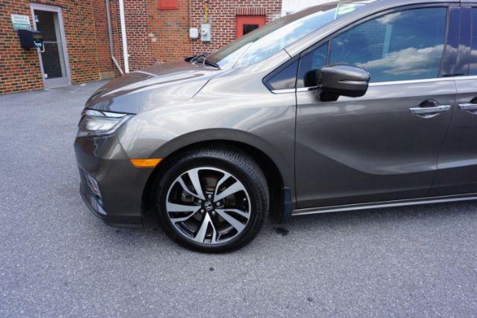 2018 Pacific Pewter Metallic /Gray Honda Odyssey Elite (5FNRL6H94JB) with an 3.5L V-6 gasoline direct injection engine, located at 312 Centre Ave, Schuylkill Haven, PA, 17972, (570) 593-5278, 40.638130, -76.177383 - Photo#3