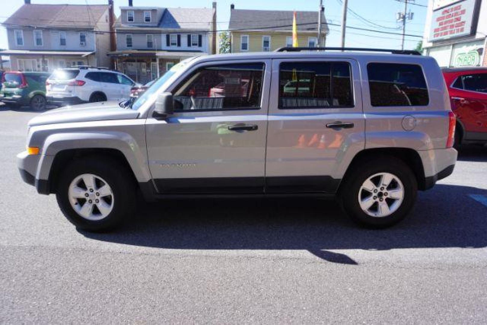 2017 Granite Crystal Metallic Clearcoat /Light Pebble Beige/Dark Slate Gray Jeep Patriot Sport 4x4 (1C4NJRBB1HD) with an 2.4L I-4 DOHC engine, located at 312 Centre Ave, Schuylkill Haven, PA, 17972, (570) 593-5278, 40.638130, -76.177383 - Photo#5