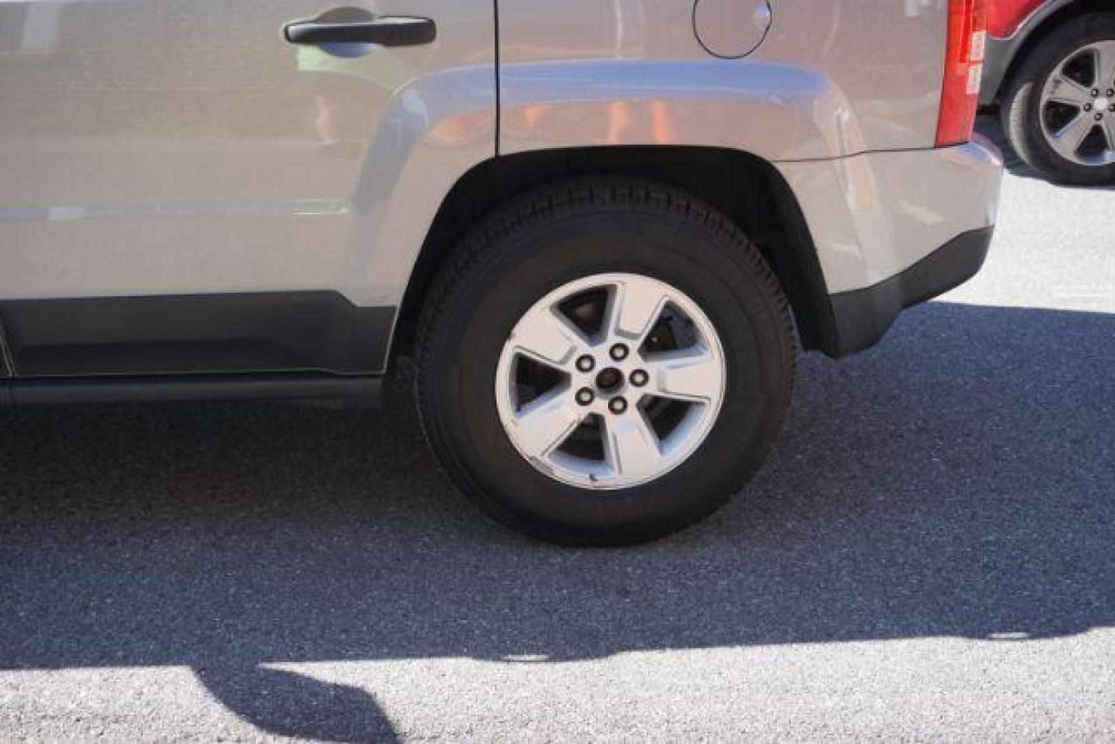 2017 Granite Crystal Metallic Clearcoat /Light Pebble Beige/Dark Slate Gray Jeep Patriot Sport 4x4 (1C4NJRBB1HD) with an 2.4L I-4 DOHC engine, located at 312 Centre Ave, Schuylkill Haven, PA, 17972, (570) 593-5278, 40.638130, -76.177383 - Photo#7