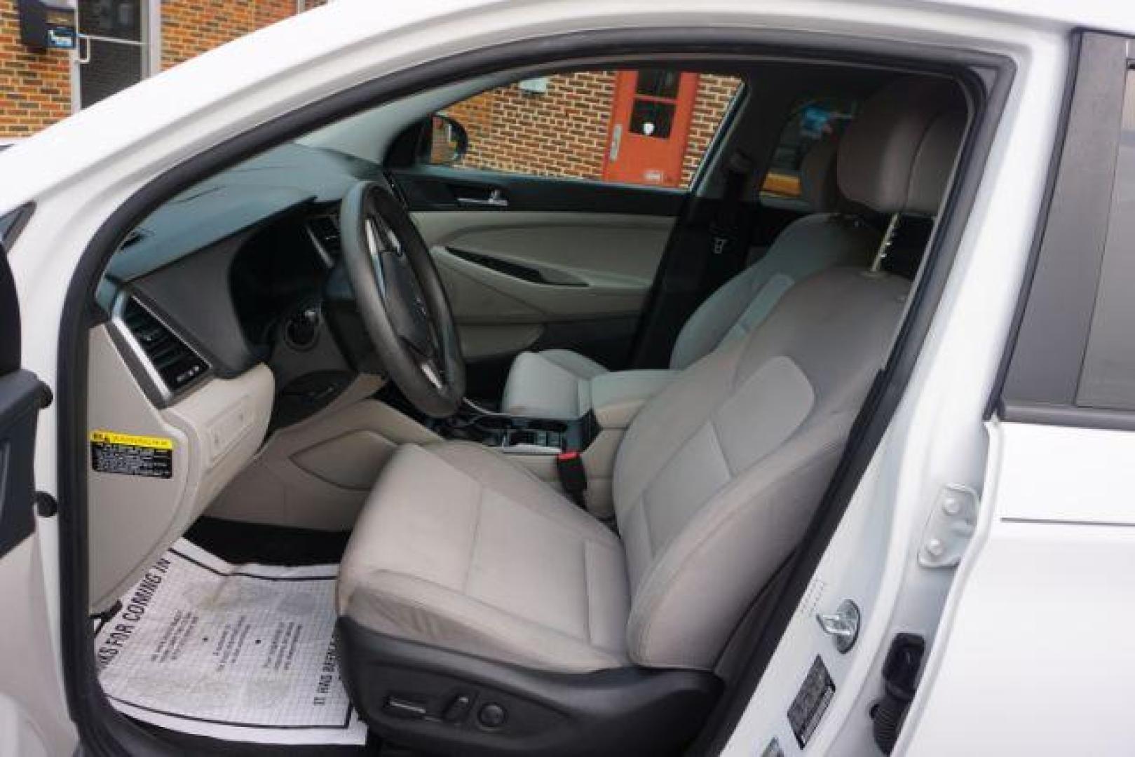 2017 Winter White /Gray Hyundai Tucson SE (KM8J3CA4XHU) with an Nu 2L I-4 gasoline direct injection engine, located at 312 Centre Ave, Schuylkill Haven, PA, 17972, (570) 593-5278, 40.638130, -76.177383 - Photo#12