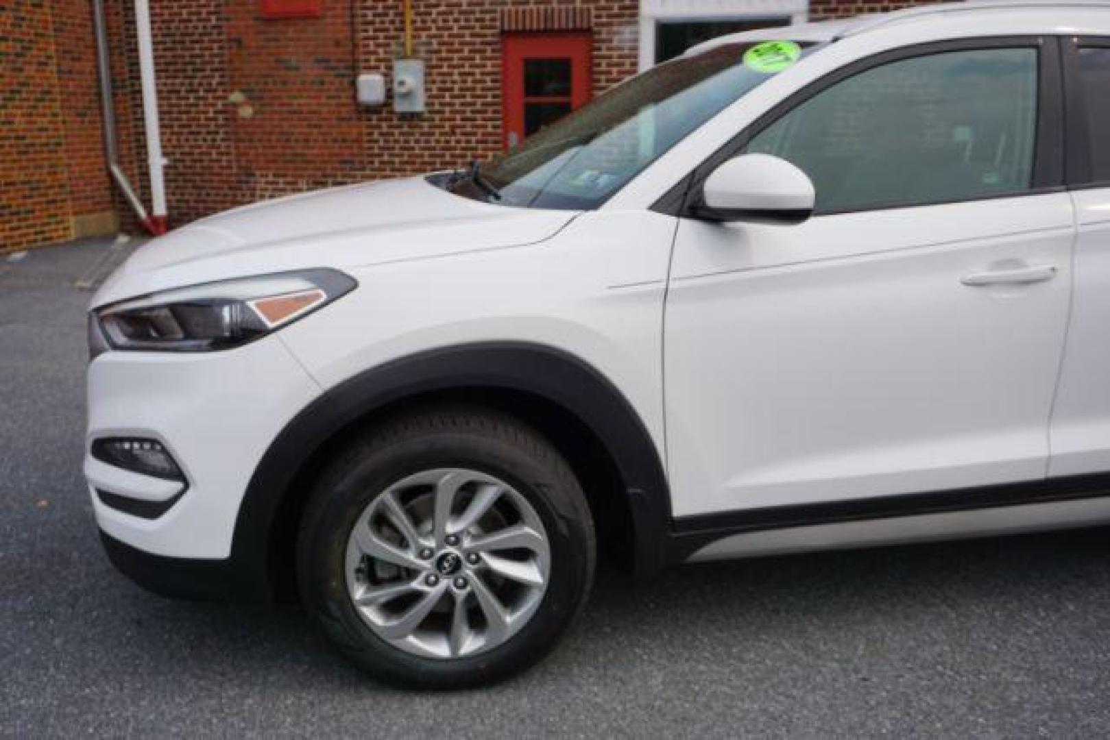2017 Winter White /Gray Hyundai Tucson SE (KM8J3CA4XHU) with an Nu 2L I-4 gasoline direct injection engine, located at 312 Centre Ave, Schuylkill Haven, PA, 17972, (570) 593-5278, 40.638130, -76.177383 - Photo#2
