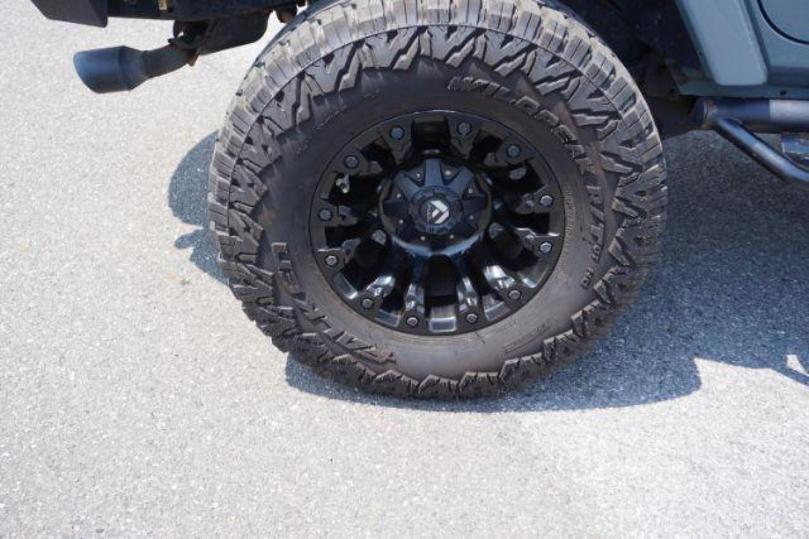 2015 Billet Silver Metallic Clearcoat /Black Jeep Wrangler Unlimited Sahara (1C4HJWEG5FL) with an 3.6L V-6 DOHC engine, located at 312 Centre Ave, Schuylkill Haven, PA, 17972, (570) 593-5278, 40.638130, -76.177383 - Photo#8