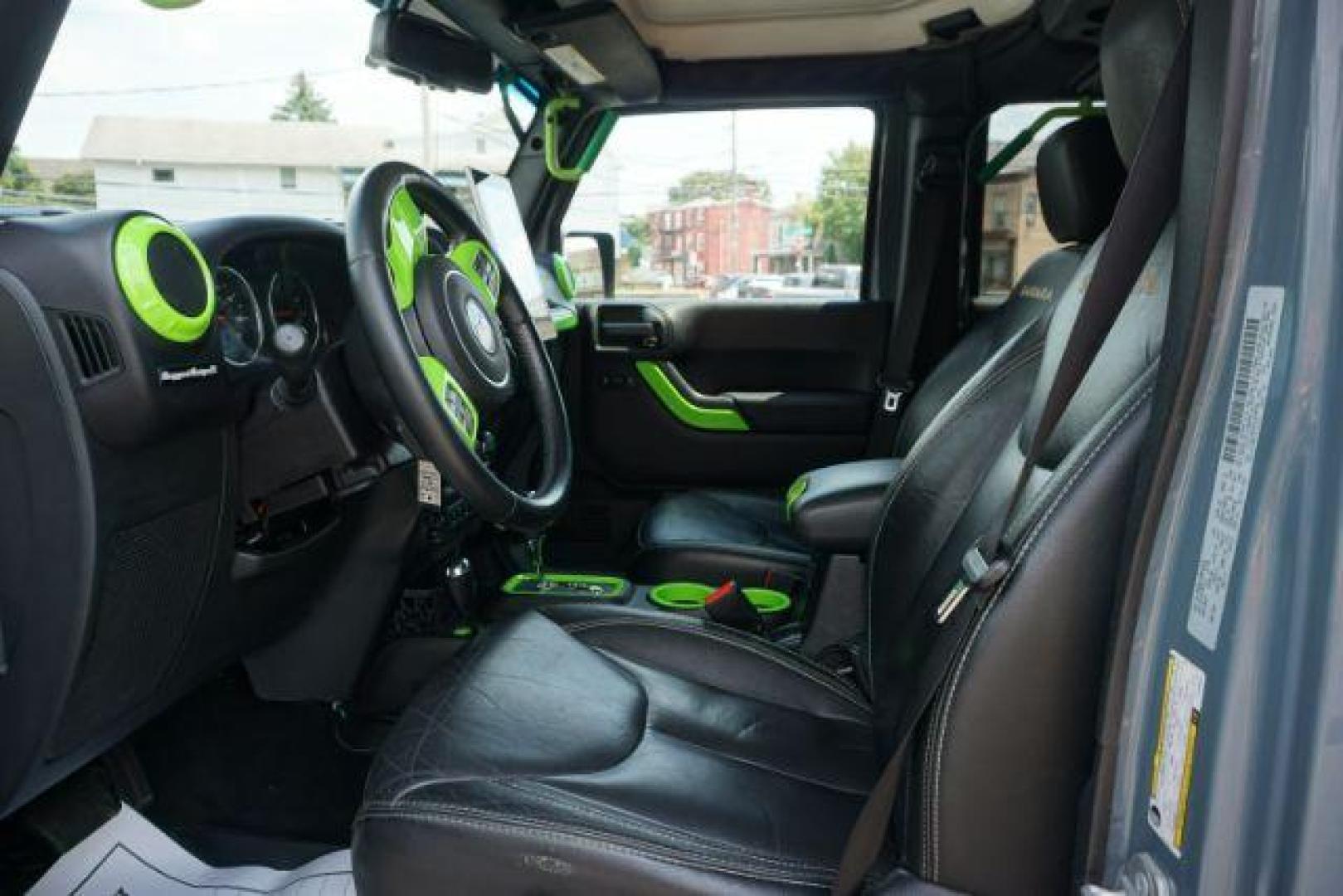 2015 Billet Silver Metallic Clearcoat /Black Jeep Wrangler Unlimited Sahara (1C4HJWEG5FL) with an 3.6L V-6 DOHC engine, located at 312 Centre Ave, Schuylkill Haven, PA, 17972, (570) 593-5278, 40.638130, -76.177383 - Photo#18