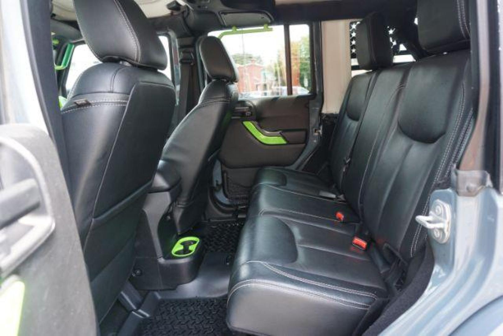 2015 Billet Silver Metallic Clearcoat /Black Jeep Wrangler Unlimited Sahara (1C4HJWEG5FL) with an 3.6L V-6 DOHC engine, located at 312 Centre Ave, Schuylkill Haven, PA, 17972, (570) 593-5278, 40.638130, -76.177383 - Photo#19