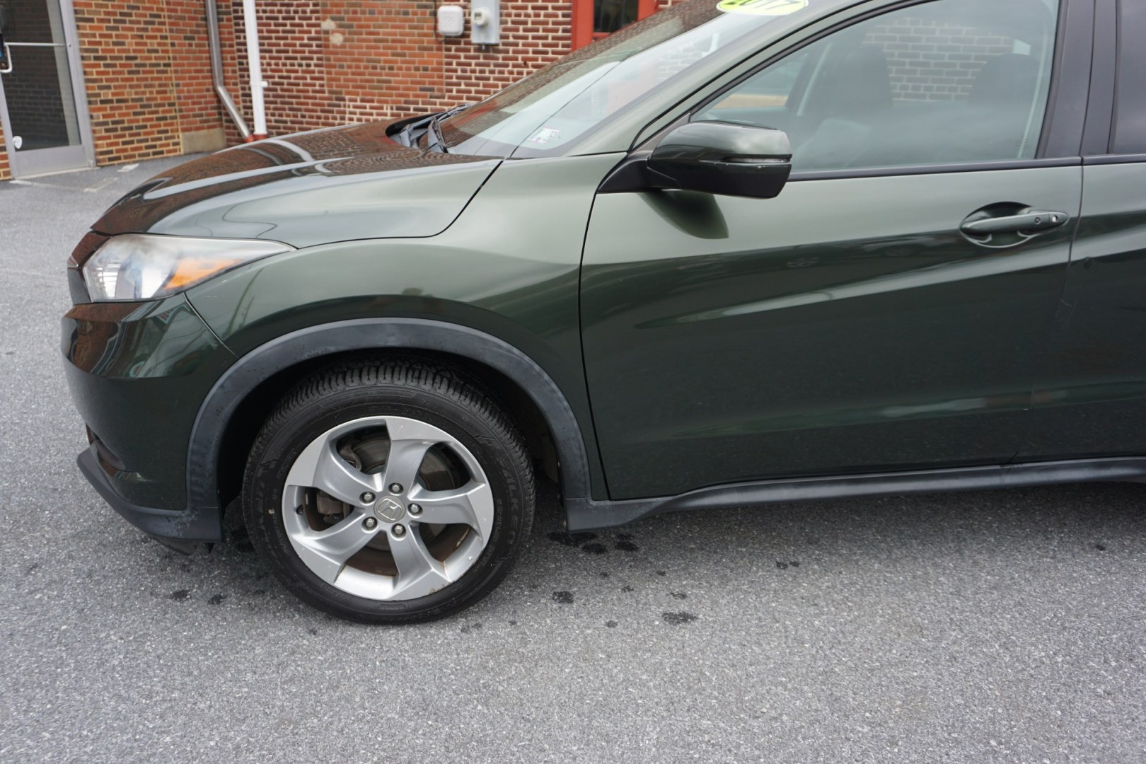2017 Misty Green Pearl /Gray HONDA HR-V EX-L W/ NAVI (3CZRU6H77HM) with an 1.8L I-4 variable valve control engine, located at 312 Centre Ave, Schuylkill Haven, PA, 17972, (570) 593-5278, 40.638130, -76.177383 - Photo#2