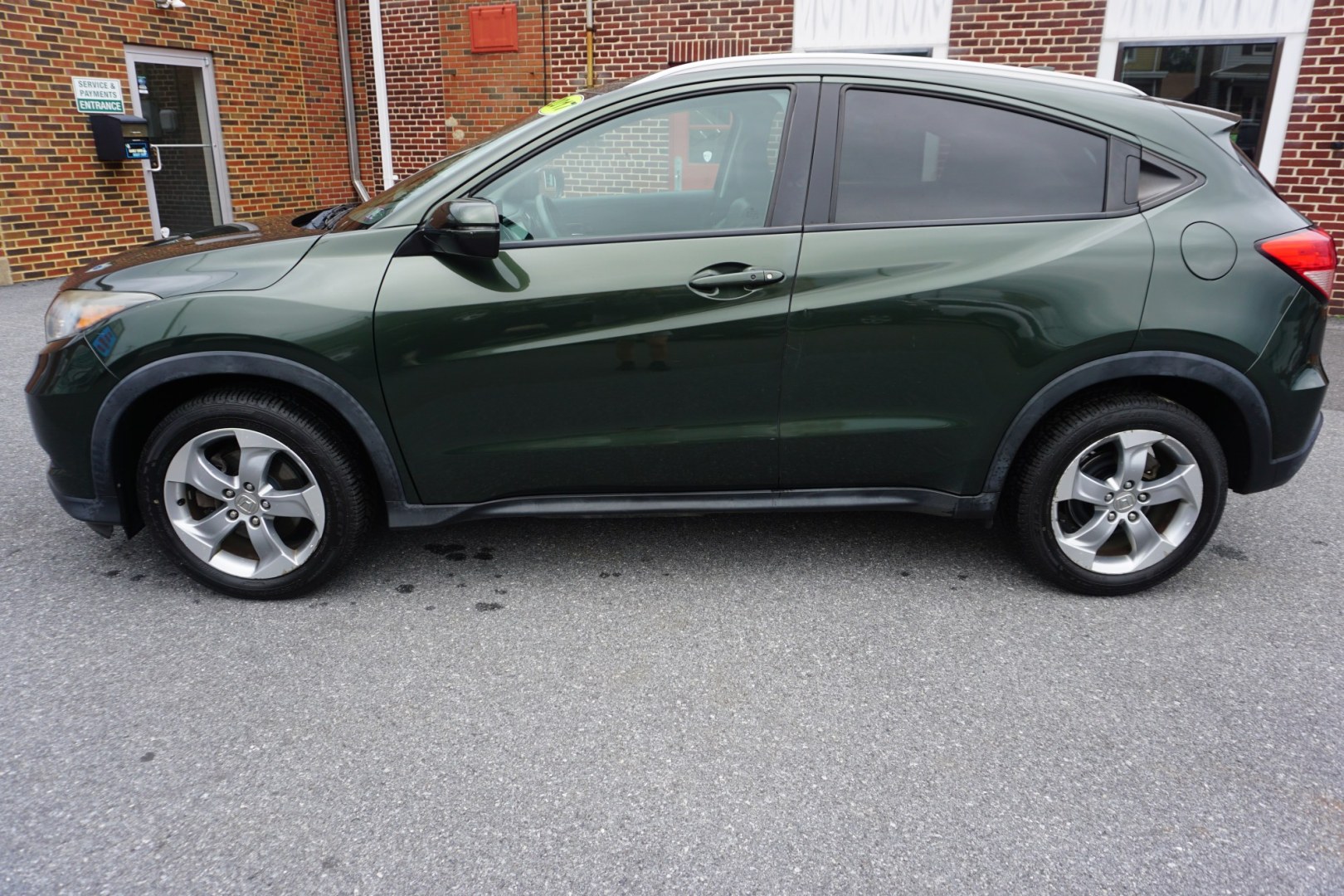 2017 Misty Green Pearl /Gray HONDA HR-V EX-L W/ NAVI (3CZRU6H77HM) with an 1.8L I-4 variable valve control engine, located at 312 Centre Ave, Schuylkill Haven, PA, 17972, (570) 593-5278, 40.638130, -76.177383 - Photo#4