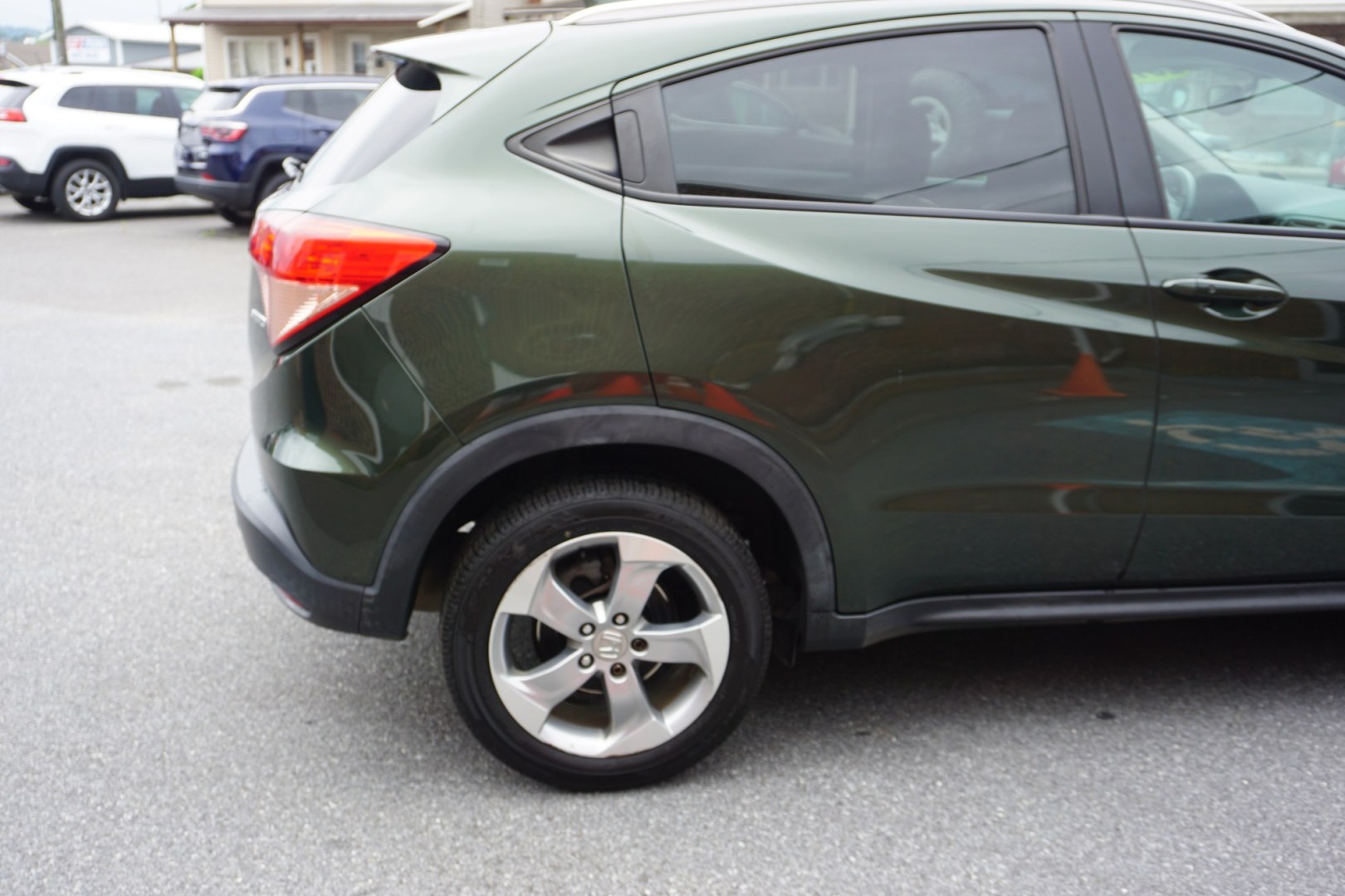 2017 Misty Green Pearl /Gray HONDA HR-V EX-L W/ NAVI (3CZRU6H77HM) with an 1.8L I-4 variable valve control engine, located at 312 Centre Ave, Schuylkill Haven, PA, 17972, (570) 593-5278, 40.638130, -76.177383 - Photo#10