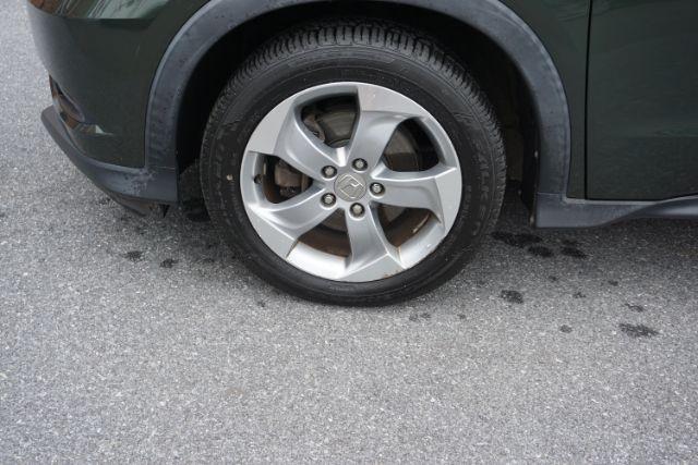 2017 Misty Green Pearl /Gray Honda HR-V EX-L (3CZRU6H77HM) with an 1.8L I-4 variable valve control engine, located at 312 Centre Ave, Schuylkill Haven, PA, 17972, (570) 593-5278, 40.638130, -76.177383 - Photo#25