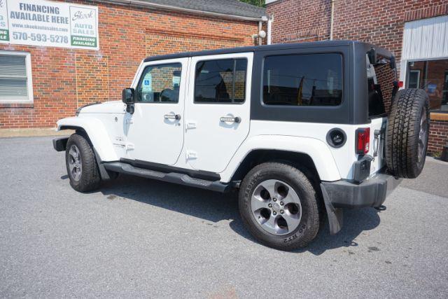 photo of 2018 Jeep Wrangler JK Unlimited Sahara 4x4