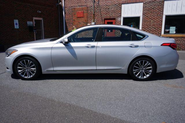 photo of 2015 Hyundai Genesis 3.8