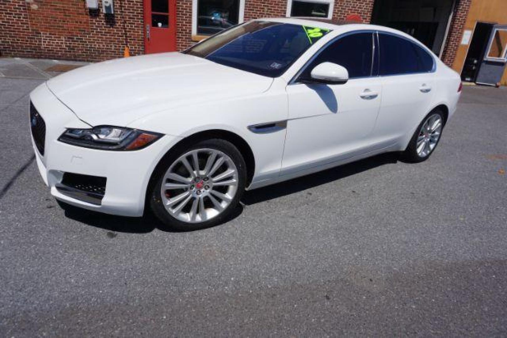 2020 Fuji White Jaguar XF Sedan 25t Premium AWD Automatic (SAJBJ4FX8LC) with an Ingenium 2L I-4 gasoline direct injection engine, located at 312 Centre Ave, Schuylkill Haven, PA, 17972, (570) 593-5278, 40.638130, -76.177383 - Photo#1