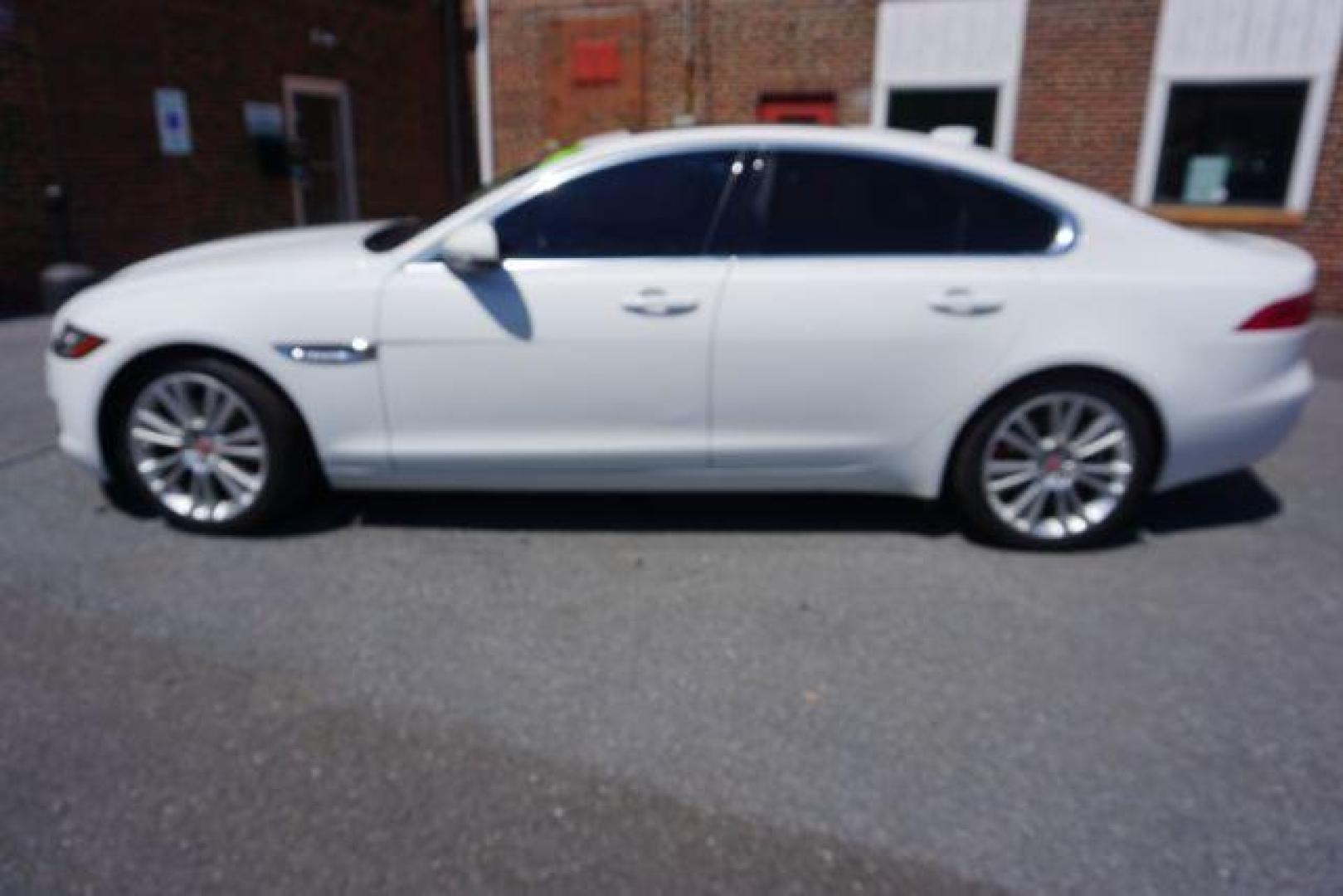 2020 Fuji White Jaguar XF Sedan 25t Premium AWD Automatic (SAJBJ4FX8LC) with an Ingenium 2L I-4 gasoline direct injection engine, located at 312 Centre Ave, Schuylkill Haven, PA, 17972, (570) 593-5278, 40.638130, -76.177383 - Photo#2