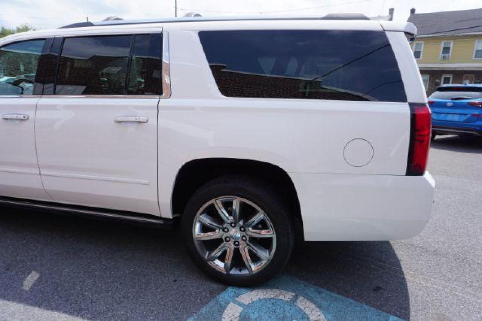 2018 Summit White /Jet Black Chevrolet Suburban Premier (1GNSKJKC3JR) with an EcoTec3 5.3L V-8 gasoline direct injection engine, located at 312 Centre Ave, Schuylkill Haven, PA, 17972, (570) 593-5278, 40.638130, -76.177383 - Photo#6