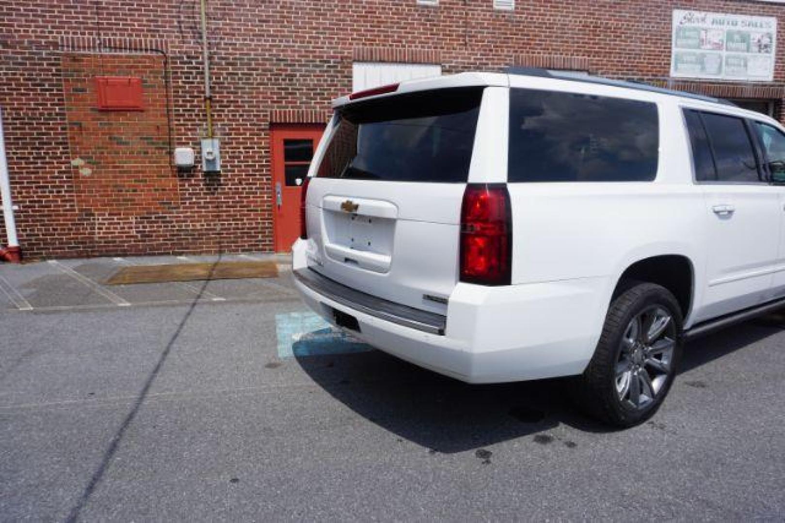 2018 Summit White /Jet Black Chevrolet Suburban Premier (1GNSKJKC3JR) with an EcoTec3 5.3L V-8 gasoline direct injection engine, located at 312 Centre Ave, Schuylkill Haven, PA, 17972, (570) 593-5278, 40.638130, -76.177383 - Photo#11