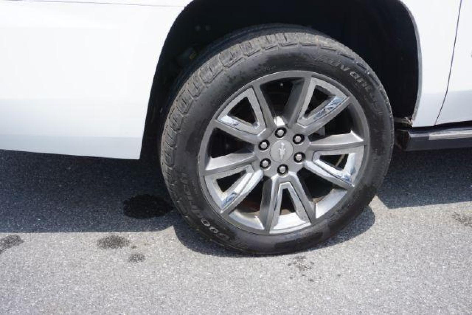 2018 Summit White /Jet Black Chevrolet Suburban Premier (1GNSKJKC3JR) with an EcoTec3 5.3L V-8 gasoline direct injection engine, located at 312 Centre Ave, Schuylkill Haven, PA, 17972, (570) 593-5278, 40.638130, -76.177383 - Photo#13