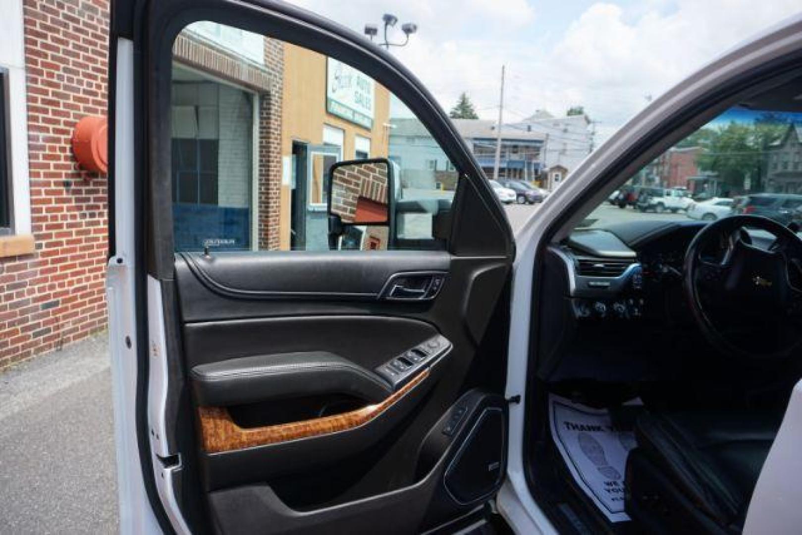 2018 Summit White /Jet Black Chevrolet Suburban Premier (1GNSKJKC3JR) with an EcoTec3 5.3L V-8 gasoline direct injection engine, located at 312 Centre Ave, Schuylkill Haven, PA, 17972, (570) 593-5278, 40.638130, -76.177383 - Photo#23