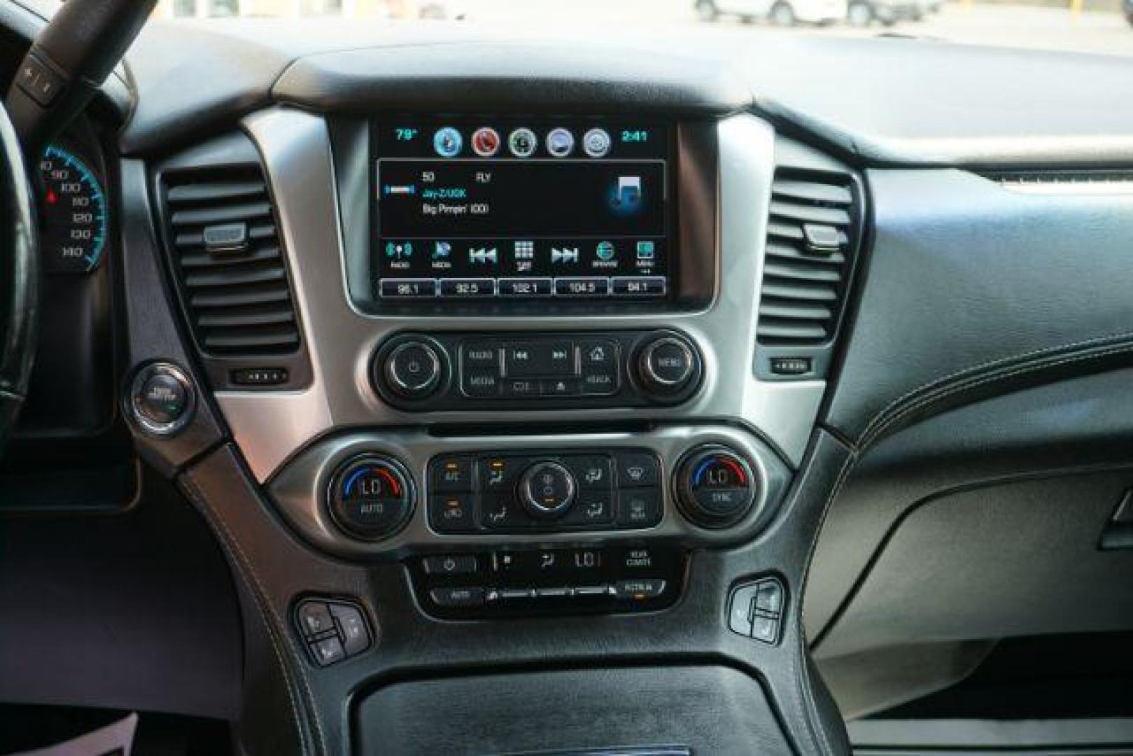 2018 Summit White /Jet Black Chevrolet Suburban Premier (1GNSKJKC3JR) with an EcoTec3 5.3L V-8 gasoline direct injection engine, located at 312 Centre Ave, Schuylkill Haven, PA, 17972, (570) 593-5278, 40.638130, -76.177383 - Photo#34