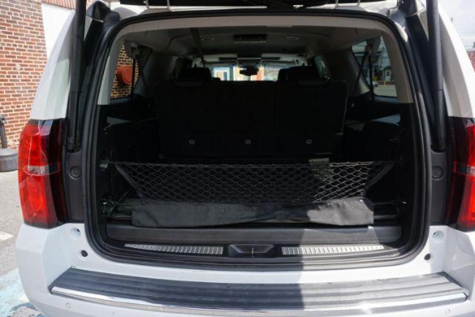 2018 Summit White /Jet Black Chevrolet Suburban Premier (1GNSKJKC3JR) with an EcoTec3 5.3L V-8 gasoline direct injection engine, located at 312 Centre Ave, Schuylkill Haven, PA, 17972, (570) 593-5278, 40.638130, -76.177383 - Photo#43