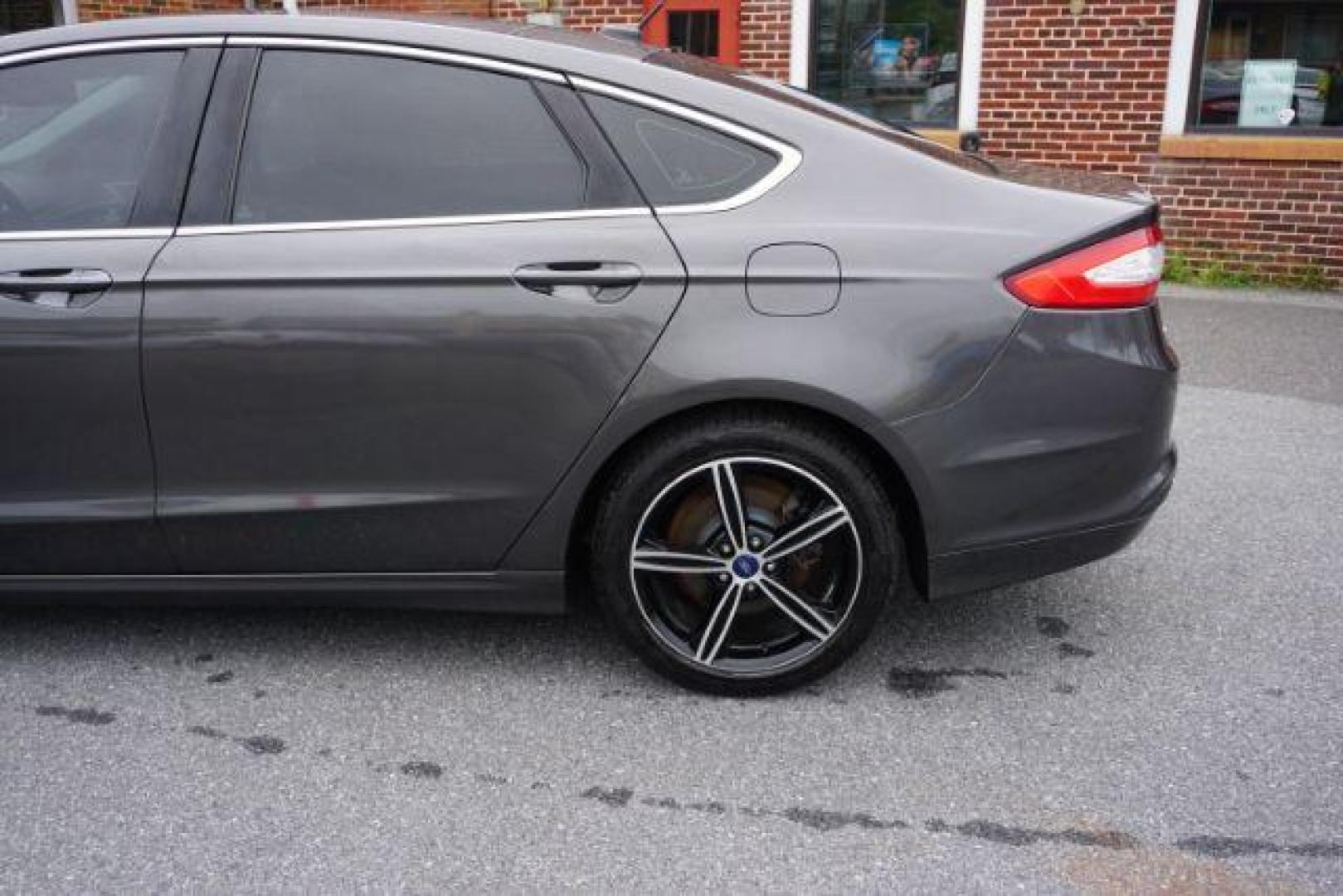 2015 Gray /Terracotta Ford Fusion SE (3FA6P0HD3FR) , located at 312 Centre Ave, Schuylkill Haven, PA, 17972, (570) 593-5278, 40.638130, -76.177383 - Photo#1