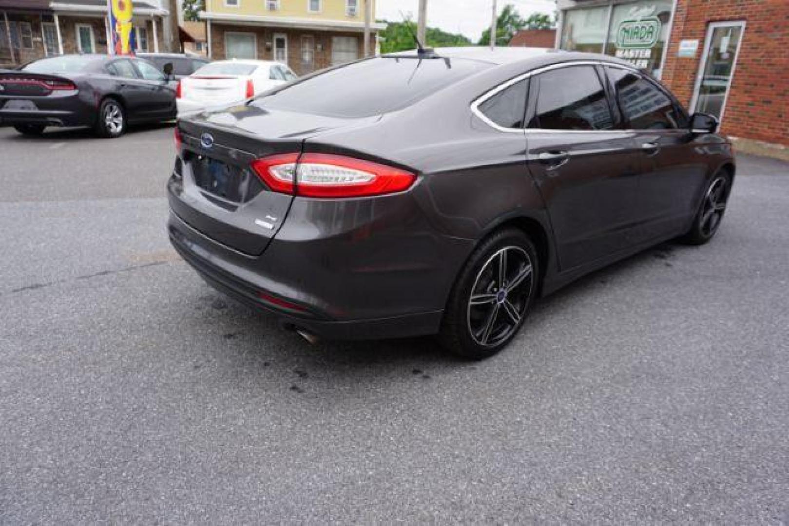2015 Gray /Terracotta Ford Fusion SE (3FA6P0HD3FR) , located at 312 Centre Ave, Schuylkill Haven, PA, 17972, (570) 593-5278, 40.638130, -76.177383 - Photo#7