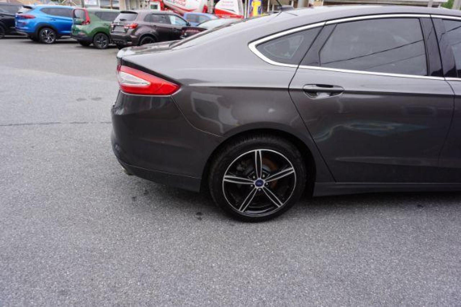2015 Gray /Terracotta Ford Fusion SE (3FA6P0HD3FR) , located at 312 Centre Ave, Schuylkill Haven, PA, 17972, (570) 593-5278, 40.638130, -76.177383 - Photo#8