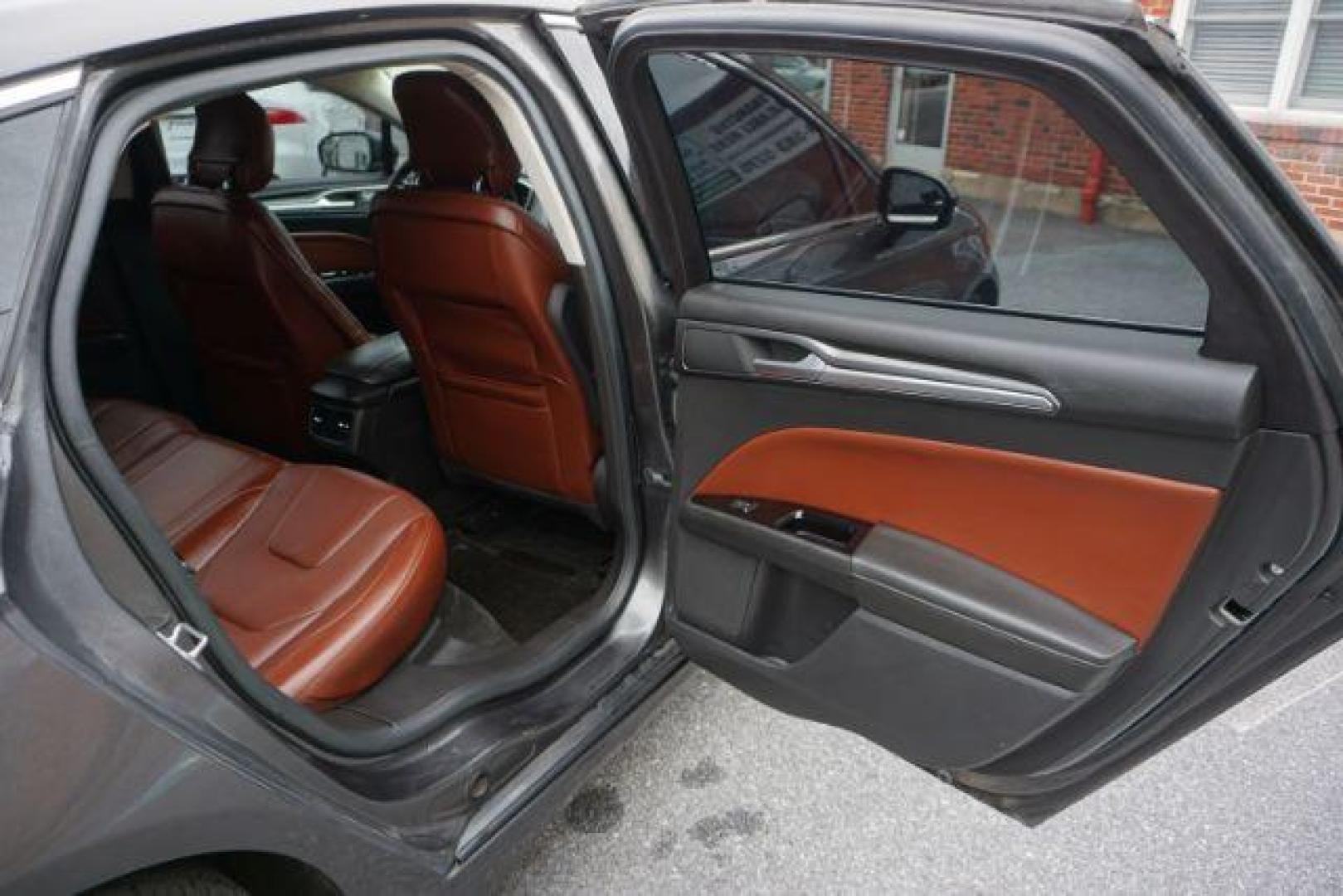 2015 Gray /Terracotta Ford Fusion SE (3FA6P0HD3FR) , located at 312 Centre Ave, Schuylkill Haven, PA, 17972, (570) 593-5278, 40.638130, -76.177383 - Photo#29
