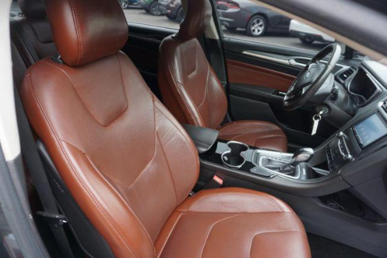 2015 Gray /Terracotta Ford Fusion SE (3FA6P0HD3FR) , located at 312 Centre Ave, Schuylkill Haven, PA, 17972, (570) 593-5278, 40.638130, -76.177383 - Photo#31
