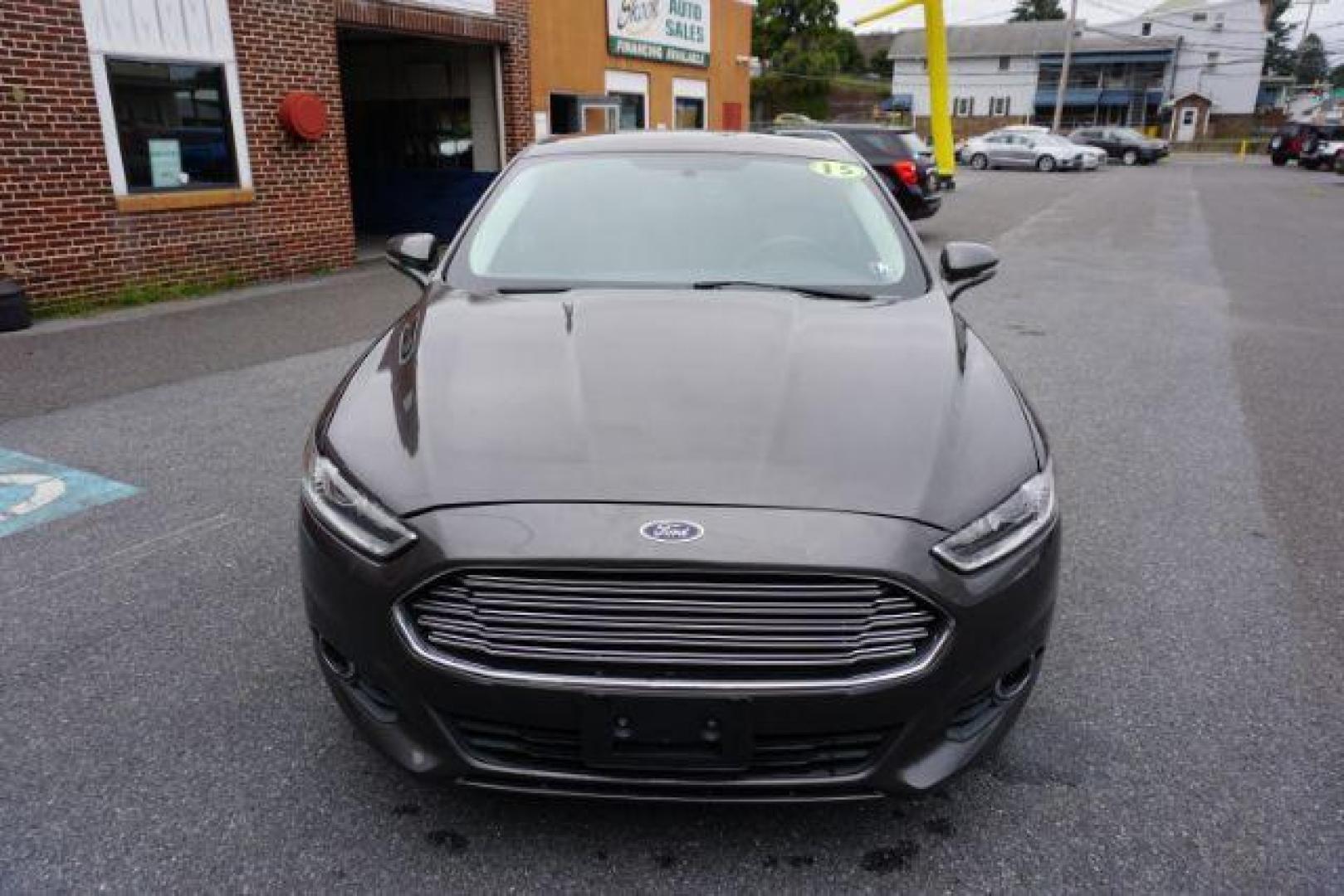 2015 Gray /Terracotta Ford Fusion SE (3FA6P0HD3FR) , located at 312 Centre Ave, Schuylkill Haven, PA, 17972, (570) 593-5278, 40.638130, -76.177383 - Photo#34