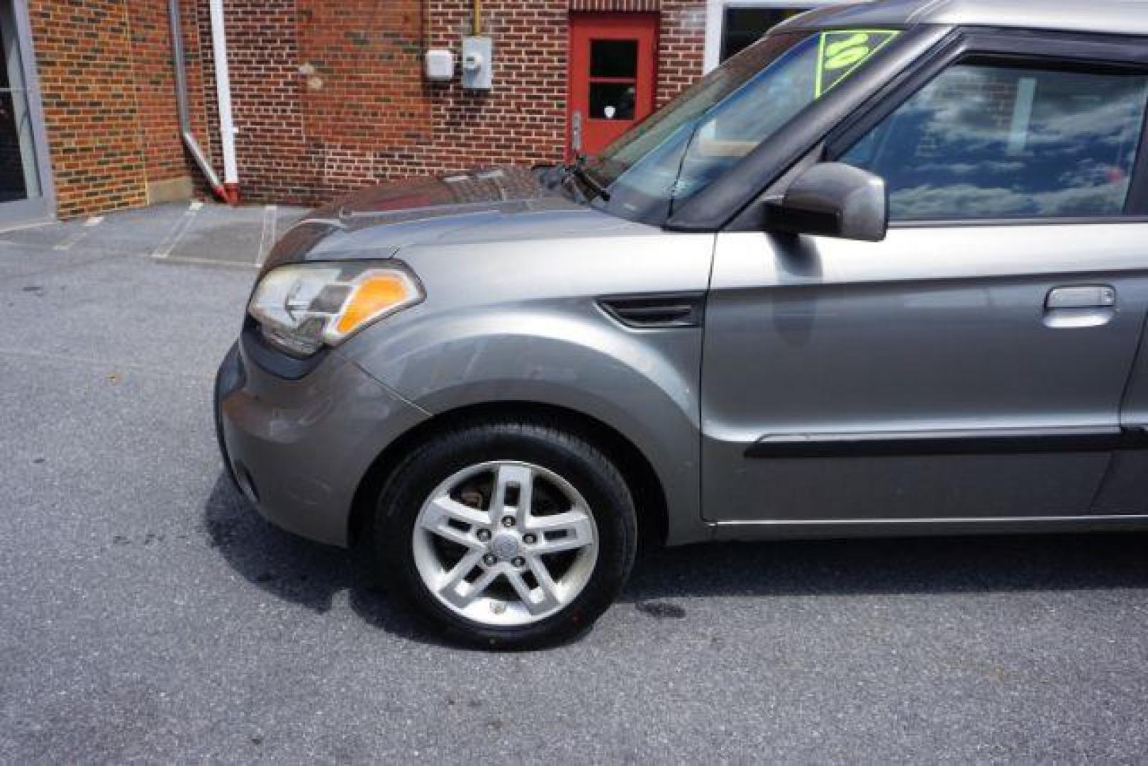 2010 Titanium /Black Kia Soul + (KNDJT2A24A7) with an 2L I-4 DOHC engine, located at 312 Centre Ave, Schuylkill Haven, PA, 17972, (570) 593-5278, 40.638130, -76.177383 - Photo#5