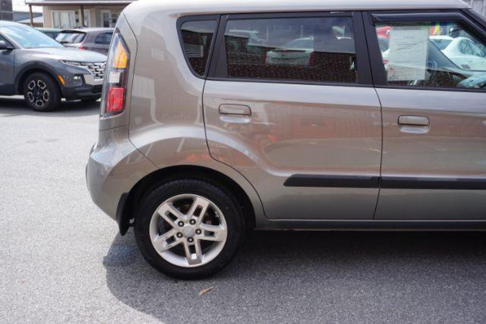 2010 Titanium /Black Kia Soul + (KNDJT2A24A7) with an 2L I-4 DOHC engine, located at 312 Centre Ave, Schuylkill Haven, PA, 17972, (570) 593-5278, 40.638130, -76.177383 - Photo#14