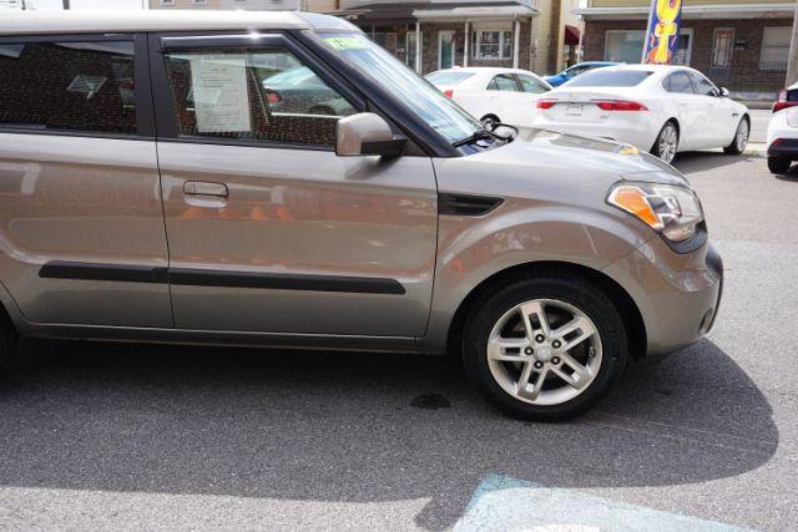 2010 Titanium /Black Kia Soul + (KNDJT2A24A7) with an 2L I-4 DOHC engine, located at 312 Centre Ave, Schuylkill Haven, PA, 17972, (570) 593-5278, 40.638130, -76.177383 - Photo#18