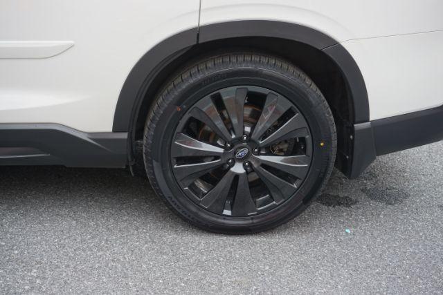 2022 Crystal White Pearl /Gray Subaru Ascent Onyx Edition (4S4WMAJD5N3) with an 2.4L H-4 gasoline direct injection engine, located at 312 Centre Ave, Schuylkill Haven, PA, 17972, (570) 593-5278, 40.638130, -76.177383 - Photo#6