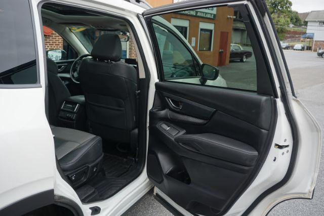 2022 Crystal White Pearl /Gray Subaru Ascent Onyx Edition (4S4WMAJD5N3) with an 2.4L H-4 gasoline direct injection engine, located at 312 Centre Ave, Schuylkill Haven, PA, 17972, (570) 593-5278, 40.638130, -76.177383 - Photo#41