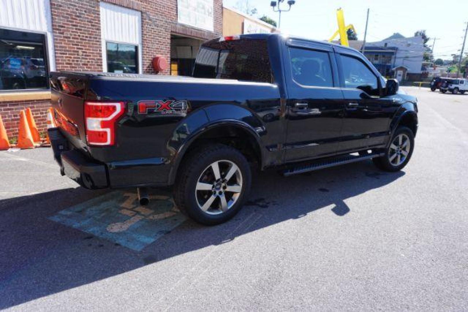 2020 Agate Black Metallic Ford F-150 XLT (1FTEW1EP1LF) with an EcoBoost 2.7L V-6 port/direct injection engine, located at 312 Centre Ave, Schuylkill Haven, PA, 17972, (570) 593-5278, 40.638130, -76.177383 - Photo#11