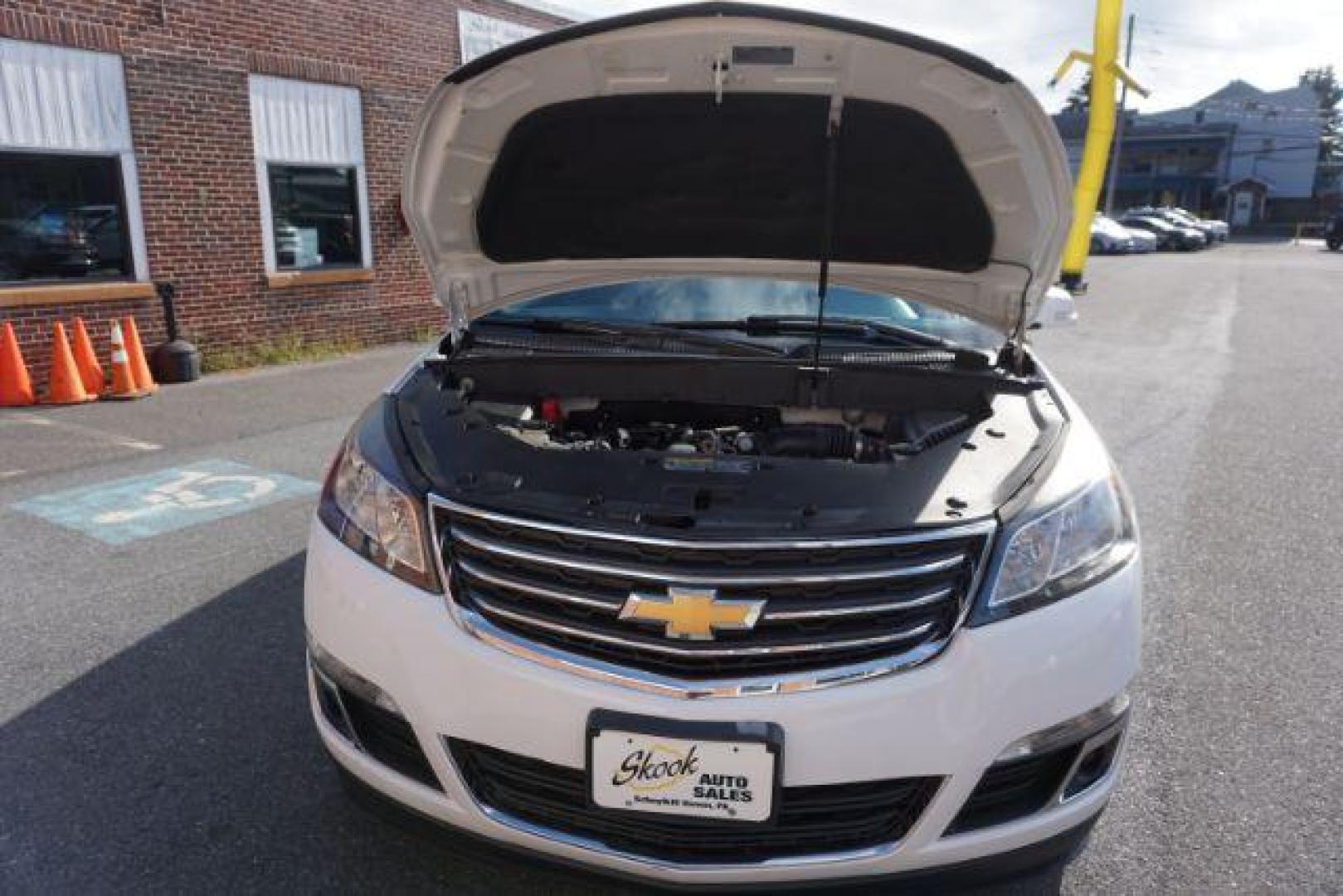 2016 Summit White /Dark Titanium/Light Titanium Chevrolet Traverse 1LT (1GNKVGKD3GJ) with an 3.6L V-6 gasoline direct injection engine, located at 312 Centre Ave, Schuylkill Haven, PA, 17972, (570) 593-5278, 40.638130, -76.177383 - Photo#17