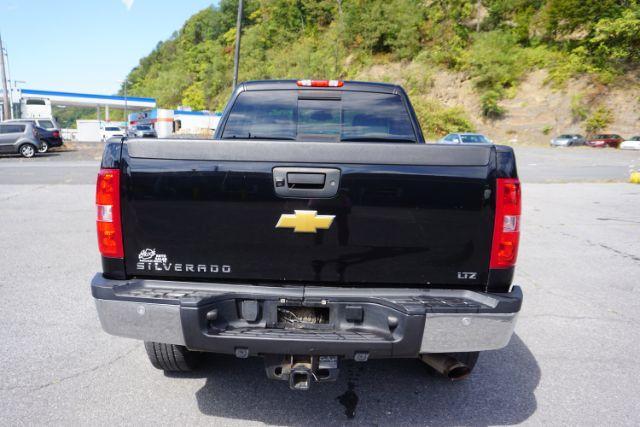 2014 Black /Light Cashmere/Dark Cashmere Chevrolet Silverado 2500HD LTZ (1GC1KYEG9EF) with an Vortec 6L V-8 variable valve control engine, located at 312 Centre Ave, Schuylkill Haven, PA, 17972, (570) 593-5278, 40.638130, -76.177383 - Photo#12