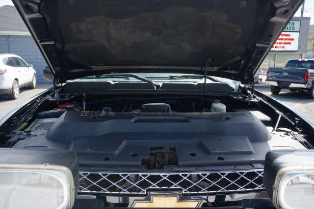 2014 Black /Light Cashmere/Dark Cashmere Chevrolet Silverado 2500HD LTZ (1GC1KYEG9EF) with an Vortec 6L V-8 variable valve control engine, located at 312 Centre Ave, Schuylkill Haven, PA, 17972, (570) 593-5278, 40.638130, -76.177383 - Photo#27