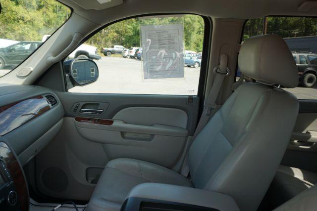 2014 Black /Light Cashmere/Dark Cashmere Chevrolet Silverado 2500HD LTZ (1GC1KYEG9EF) with an Vortec 6L V-8 variable valve control engine, located at 312 Centre Ave, Schuylkill Haven, PA, 17972, (570) 593-5278, 40.638130, -76.177383 - Photo#29