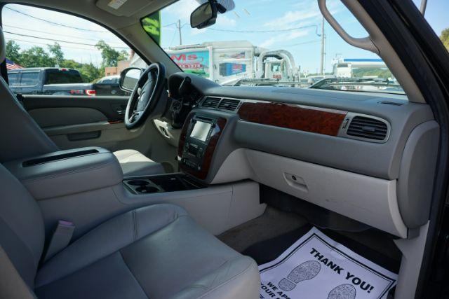 2014 Black /Light Cashmere/Dark Cashmere Chevrolet Silverado 2500HD LTZ (1GC1KYEG9EF) with an Vortec 6L V-8 variable valve control engine, located at 312 Centre Ave, Schuylkill Haven, PA, 17972, (570) 593-5278, 40.638130, -76.177383 - Photo#47