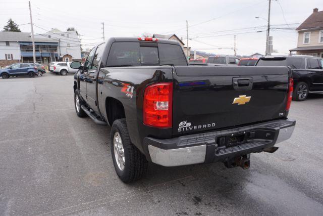 2014 Black /Light Cashmere/Dark Cashmere Chevrolet Silverado 2500HD LTZ (1GC1KYEG9EF) with an Vortec 6L V-8 variable valve control engine, located at 312 Centre Ave, Schuylkill Haven, PA, 17972, (570) 593-5278, 40.638130, -76.177383 - Photo#58