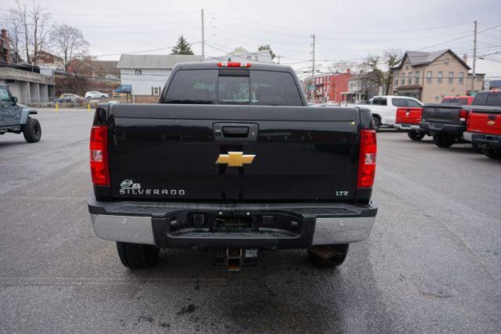 2014 Black /Light Cashmere/Dark Cashmere Chevrolet Silverado 2500HD LTZ (1GC1KYEG9EF) with an Vortec 6L V-8 variable valve control engine, located at 312 Centre Ave, Schuylkill Haven, PA, 17972, (570) 593-5278, 40.638130, -76.177383 - Photo#7