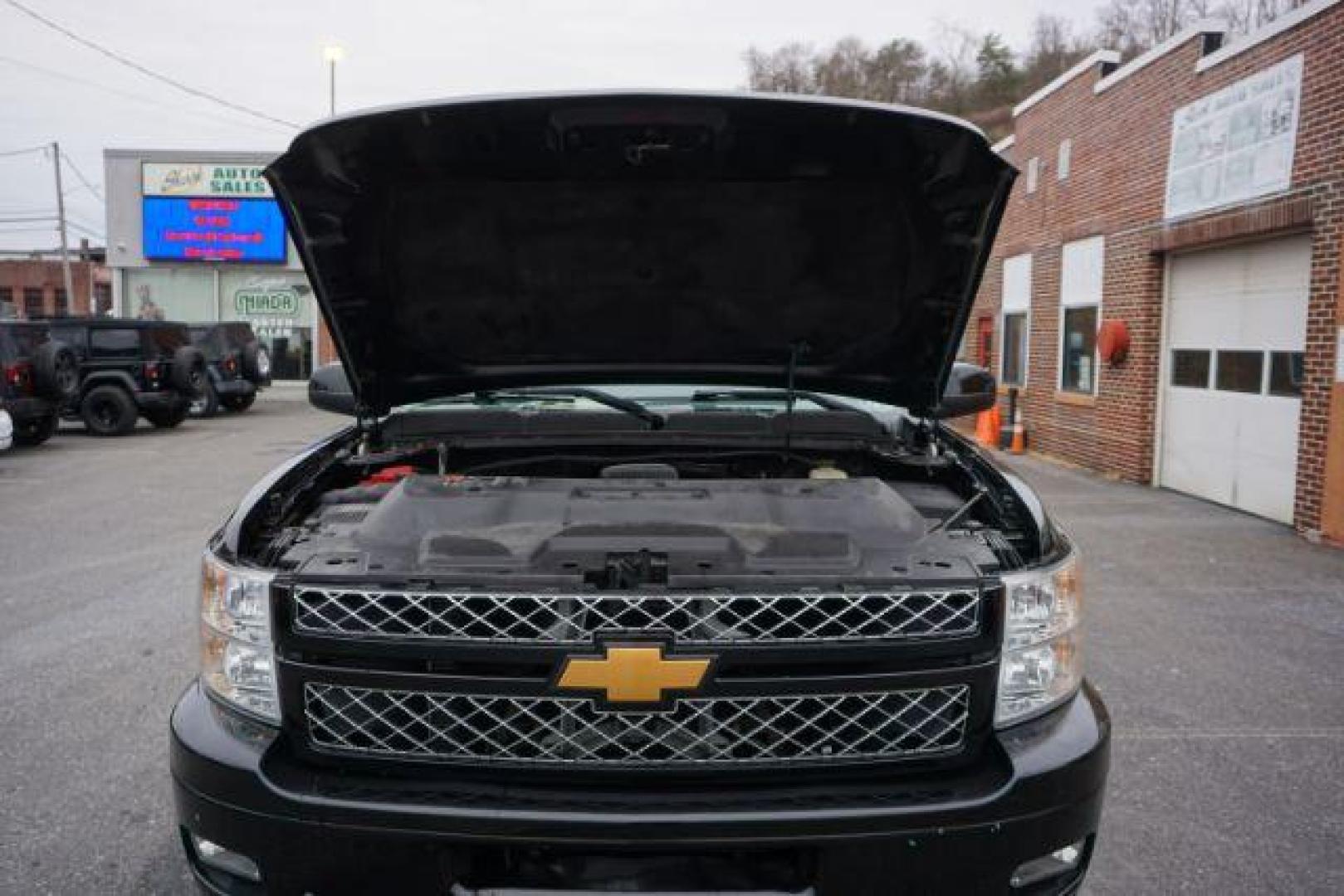2014 Black /Light Cashmere/Dark Cashmere Chevrolet Silverado 2500HD LTZ (1GC1KYEG9EF) with an Vortec 6L V-8 variable valve control engine, located at 312 Centre Ave, Schuylkill Haven, PA, 17972, (570) 593-5278, 40.638130, -76.177383 - Photo#14