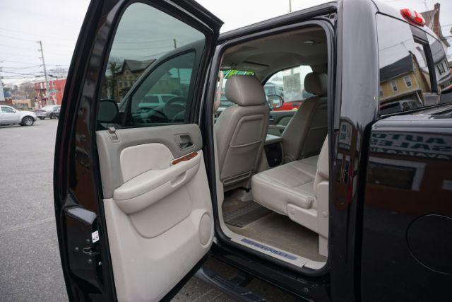 2014 Black /Light Cashmere/Dark Cashmere Chevrolet Silverado 2500HD LTZ (1GC1KYEG9EF) with an Vortec 6L V-8 variable valve control engine, located at 312 Centre Ave, Schuylkill Haven, PA, 17972, (570) 593-5278, 40.638130, -76.177383 - Photo#80